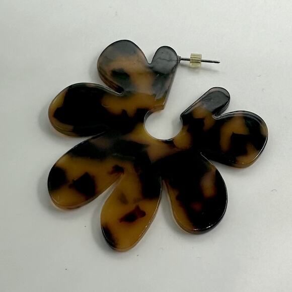 Tortoise Earrings Brown Set of 2 Pierced Statement Costume Jewelry Retro - Picture 4 of 8